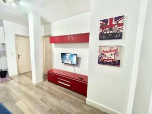 Telewizja i/lub zestaw kina domowego w obiekcie Madrid Rio Antonio Lopez A