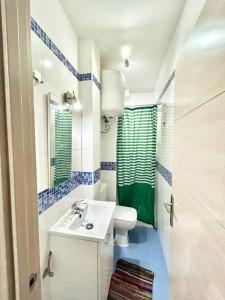 A bathroom at Madrid Rio Antonio Lopez A