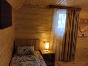 Guest house number 1客房内的一张或多张床位