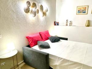 Ένα ή περισσότερα κρεβάτια σε δωμάτιο στο Il Reginale Deluxe +32 φωτογραφίες