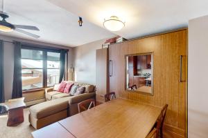 Gallery image of Village Hideaway in Copper Mountain +42 photos