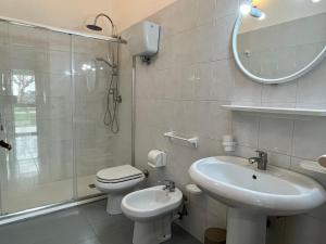 A bathroom at Residence Araba Fenice Tropea