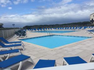 Πισίνα στο ή κοντά στο T2 DIRECT PLAGE LACANAU OCEAN 2 PISCINES PARKING TERRASSE 9m2