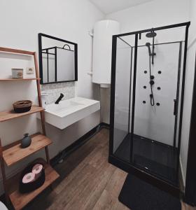 Imagen de la galería de Private Room in center of Charleroi, en Charleroi 1 foto más