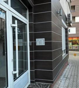 Budova, kde se apartmán nachází + 25 fotografií