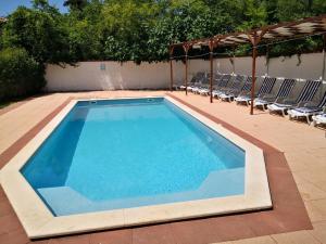 Πισίνα στο ή κοντά στο Gruppenferienhaus Villa August +23 φωτογραφίες