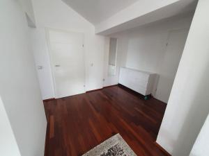 Fotografie z fotogalerie ubytování Moderne Ferienwohnung Urlaub am See Mattsee Salzburg Salzburger Seenland Trumer Seenland v destinaci Mattsee