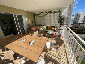 Balkón nebo terasa v ubytování EPIS - large luxury apartment with sea view
