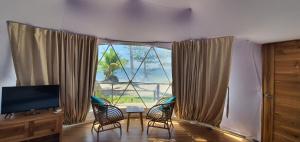 Televisyen dan/atau pusat hiburan di Malipaya Villas
