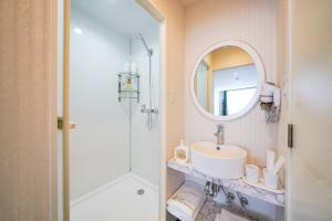 Ένα μπάνιο στο 大同 Garden Hotel +19 φωτογραφίες