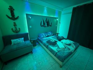 Voodi või voodid majutusasutuse Le Voilier - Studio Moderne Vue Mer Panoramique avec Piscine toas