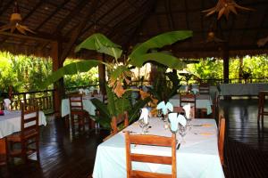 En restaurang eller annat matställe på Tropic Hôtel