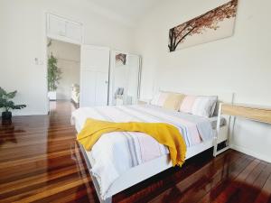Imagen de la galería de Entire 2 Attached Duplex Unit, 15ppl, en Maryborough