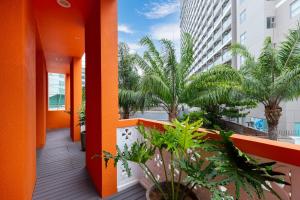 Zahrada ubytování OrangeBlue villa near Beach Pool free Vung Tau Vietnam