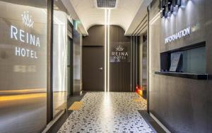 Vstupní hala nebo recepce v ubytování Reina Hotel