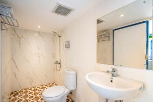 Anny Guesthouse by ecommerceloka的一间浴室