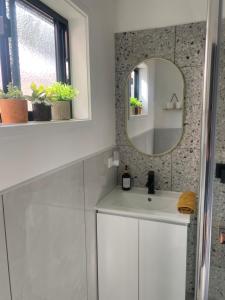 Fotografie z fotogalerie ubytování Ange's BnB - Self Contained Unit with Ensuite v destinaci Lyndhurst