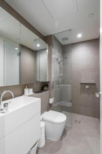 Fotografie z fotogalerie ubytování Up on the clouds with a view- 2bed 2bath with v Melbourne