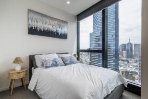 Fotografie z fotogalerie ubytování Up on the clouds with a view- 2bed 2bath with v Melbourne