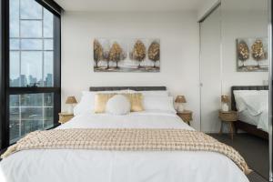 Fotografie z fotogalerie ubytování Up on the clouds with a view- 2bed 2bath with v Melbourne