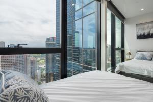 Fotografie z fotogalerie ubytování Up on the clouds with a view- 2bed 2bath with v Melbourne