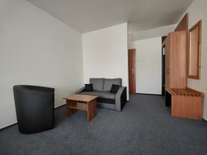Posedenie v ubytovaní Hotel P7