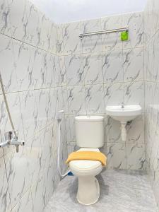 Vannituba majutusasutuses Ayuri Hotel Malioboro
