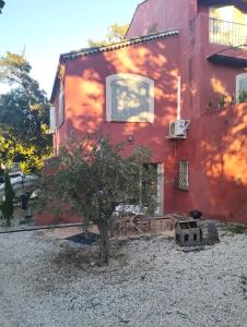 Bygningen som lejligheden ligger i