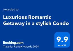 una señal azul con las palabras escapada romántica de lujo en la coalición akritkrit en Luxurious Romantic Getaway in a stylish Condo en Tagaytay