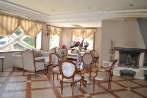 Posezení v ubytování Hotel de charme et SPA Dar El Bhar
