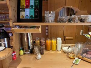 Kuchnia lub aneks kuchenny w obiekcie Hotel Garni Gafluna