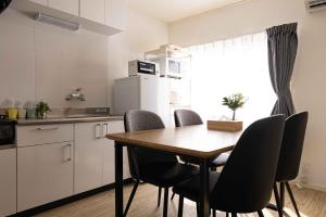 Cucina o angolo cottura di Lino下伊福 岡山駅車で5分 無料駐車場 レストラン徒歩圏内多数