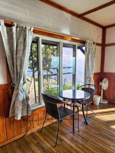 Táj Show homestays közelében