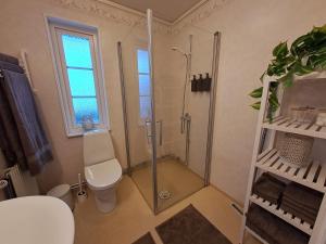 Gallery image of House in Trångsund, 15 min south of Stockholm, free parking, in Trångsund +17 photos