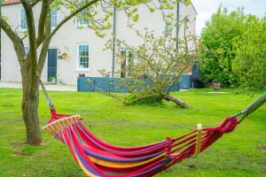 En hage utenfor Hideout Manor - Jekyll & Hideout