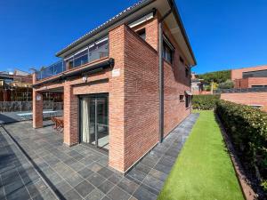 Bygningen som villaen ligger i