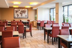 Uma área de estar em acama Hotel & Hostel Kreuzberg