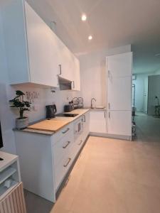 Kuchyňa alebo kuchynka v ubytovaní Moderno apartamento 2 junto a Calle Mármoles