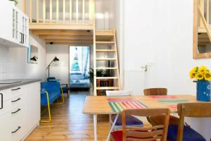Kuchnia lub aneks kuchenny w obiekcie WSTApartments RetroFunky