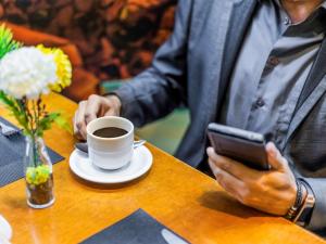 Comodidades para preparar café e chá em ibis Styles Belém do Pará
