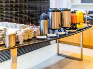 Comida no hotel ou em algum lugar perto