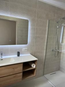 Kúpeľňa v ubytovaní ALCALA Perfect Stay by Sunkeyrents