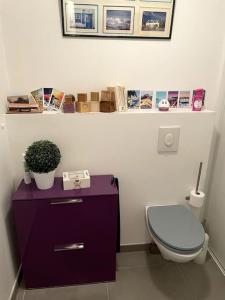 Łazienka w obiekcie 21 - Très agréable rdc avec terrasse et parking