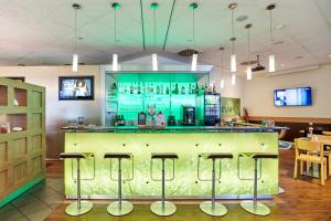 Lounge nebo bar v ubytování ibis Koblenz City