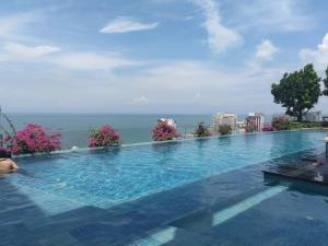 Fotografie z fotogalerie ubytování 芭提雅网红海滩公寓/家电齐全/楼顶泳池/健身房 v destinaci Pattaya Central