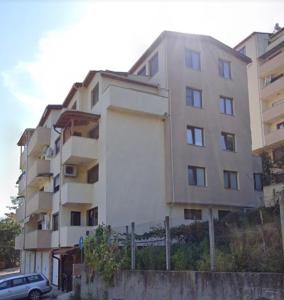 Το κτήριο όπου στεγάζεται  το διαμέρισμα