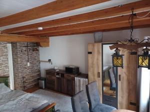 Fotografie z fotogalerie ubytování See- und Altstadthäusle - alles direkt vor der Haustür - Bodenseeufer Natur Altstadt Bahnhof Bora-Sauna - klein und super zentral zum See ÖPNV Stadt Natur etc - Appartement Historica v destinaci Radolfzell am Bodensee