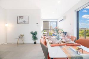 Un lugar para sentarse en Wonderful Condo in Parramatta