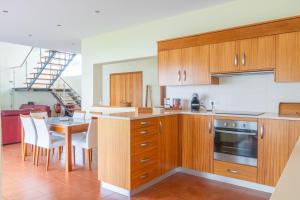 Køkken eller tekøkken på Casa verde + 27 billeder