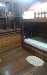 Poschodová posteľ alebo postele v izbe v ubytovaní Aconchegante Vista centro 3Q